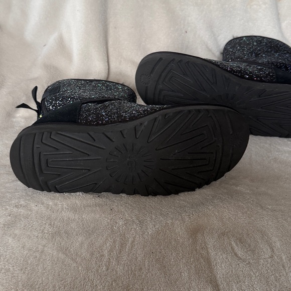 Ugg Classic Mini Bow Cosmos Women Ankle Boots 8 - Picture 6 of 7